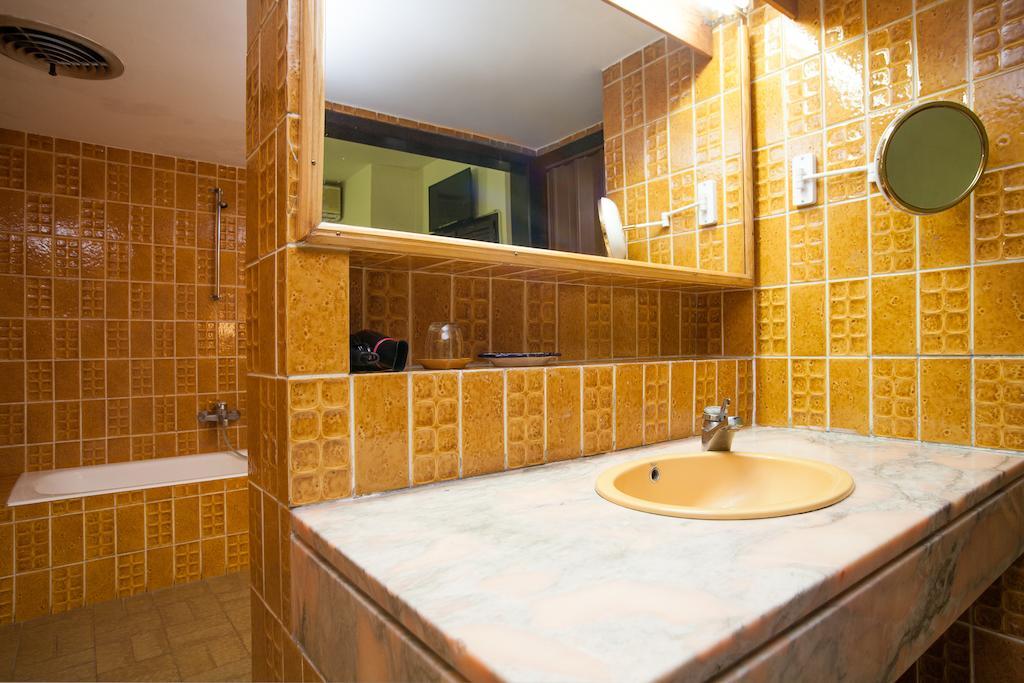 Flat Barcelona Daire Oda fotoğraf