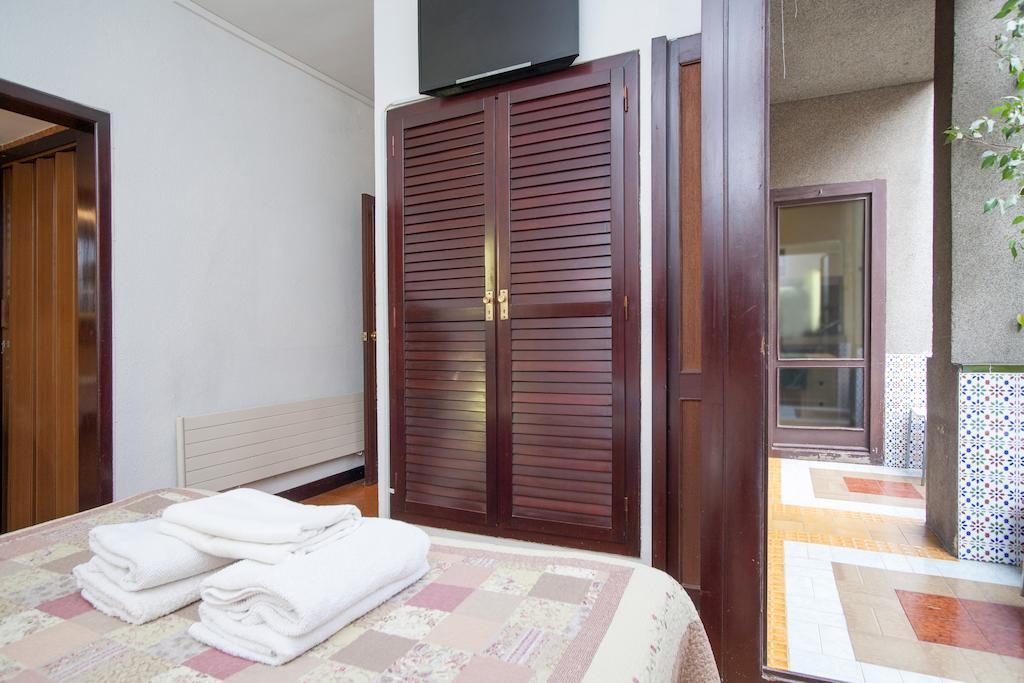 Flat Barcelona Daire Oda fotoğraf